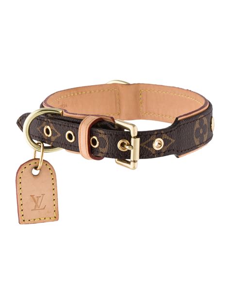 louis vuitton dog collar review|Louis Vuitton dog bandana.